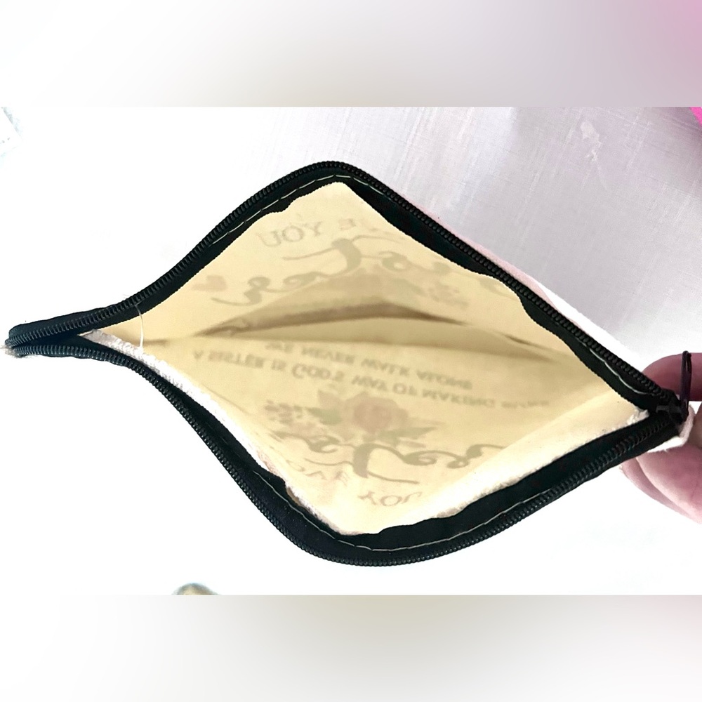 SISTERS Canvas Cosmetic Zippered Pouch Floral and Text Illustration NWOT - Picture 4 of 5